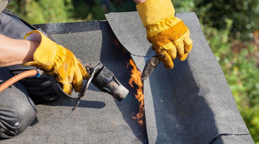 Professional gutter cleaning in Thompson, PA